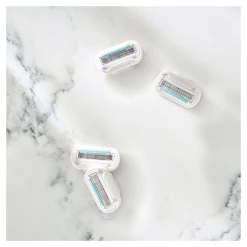 Gillette Venus Deluxe Smooth Sensitive Rasierklingen 8 Gillette Venus Deluxe Smooth Sensitive Rasierklingen -Satin Naturel shop MAM 7418092 SHOP IMAGE 2.0