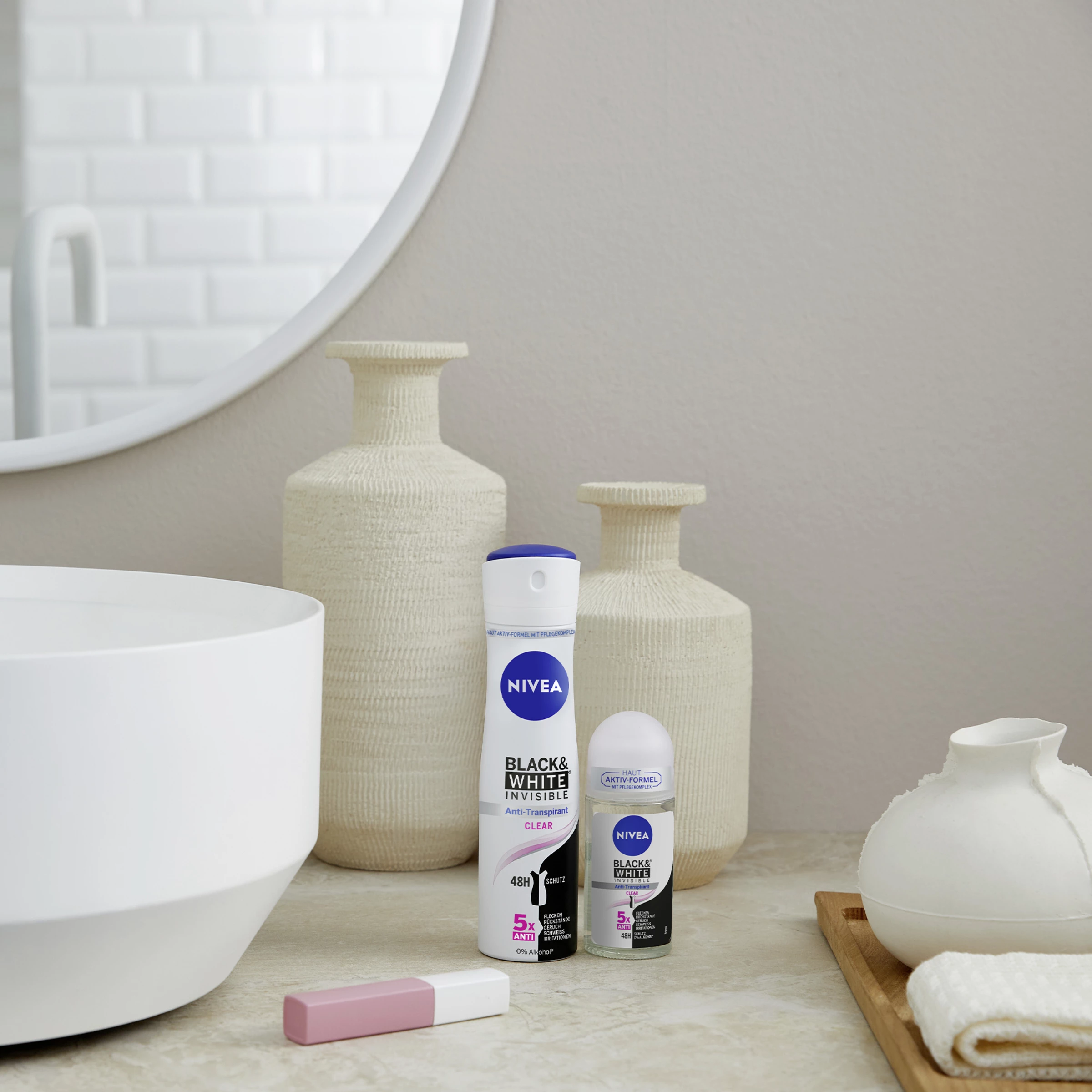 NIVEA Anti-Transpirant Spray Invisible Black & White Clear 4 NIVEA Anti-Transpirant Spray Invisible Black & White Clear – Bild 4
