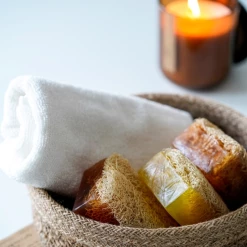 Lifsu Granatapfel Duschseife Mit Luffa 11 Lifsu Granatapfel Duschseife Mit Luffa -Satin Naturel shop MAM 9616698 SHOP IMAGE 1.4